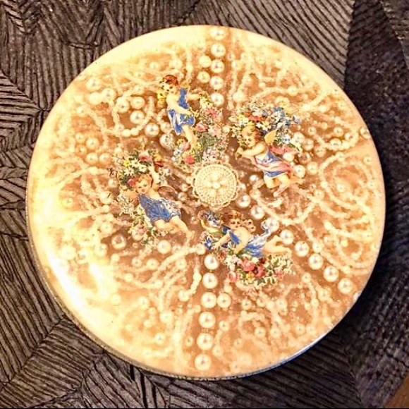 Vintage 1990 L’Effleur Victorian Angel Storage Tin